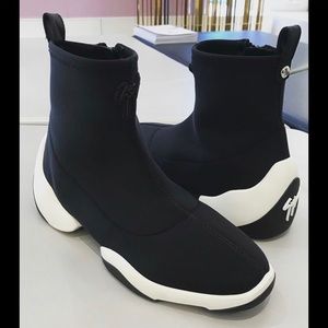 giuseppe zanotti NIB hitop sock sneaker